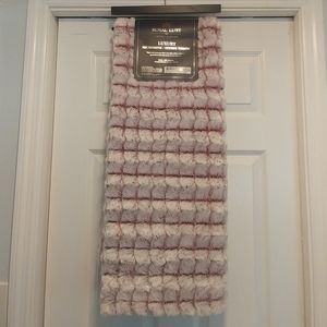 Sherpa throw